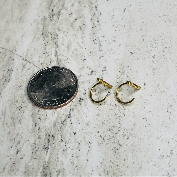 925 Sterling Silver Gold Twisted Bar Ear Cuff - Picture 7 of 14